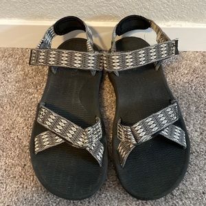 Magellan Outdoor Sandals (Like Chacos) Size 8
